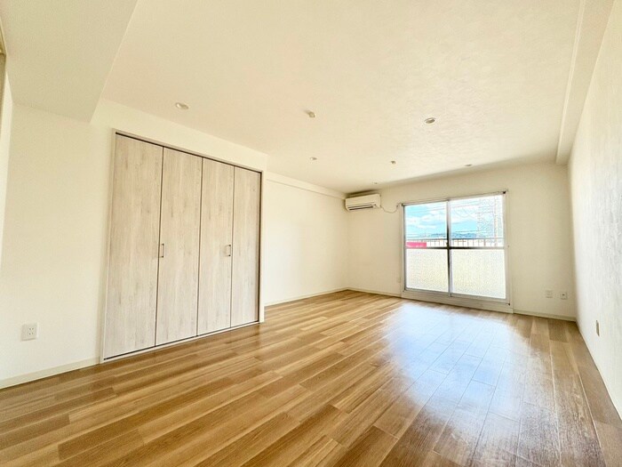 物件内観写真6　(居室)