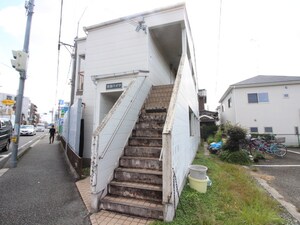 石田ハイツ外観写真