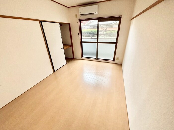 物件内観写真7　(居室)