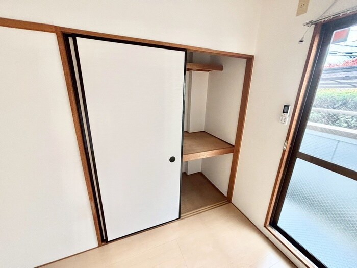 物件内観写真16　(収納)