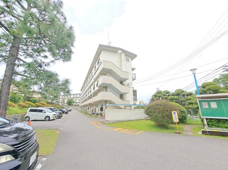 松が丘住宅１０号棟(304)外観写真