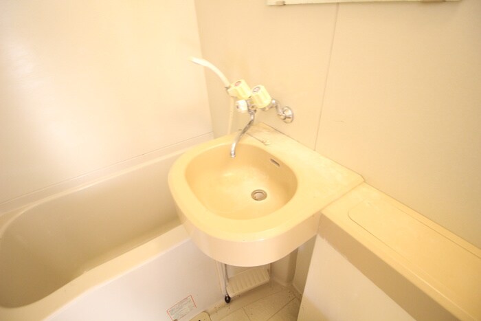 物件内観写真13　(洗面)