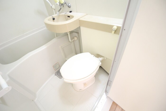 物件内観写真14　(トイレ)