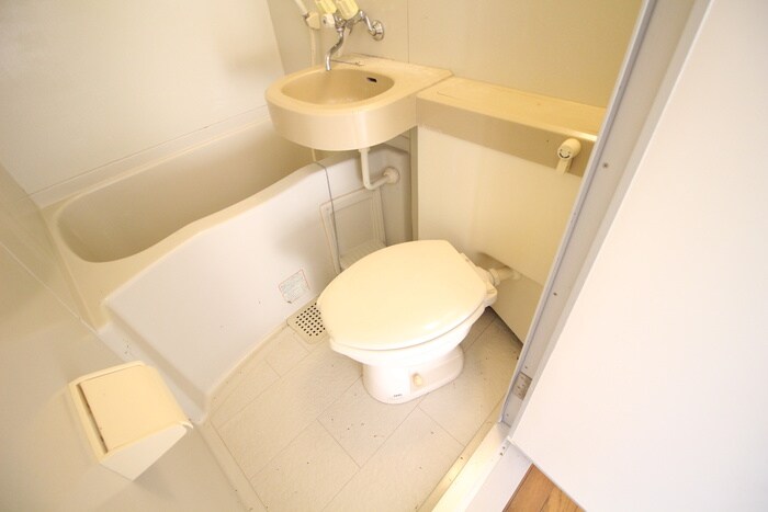 物件内観写真14　(トイレ)