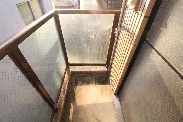 物件内観写真15　(洗濯機置場)