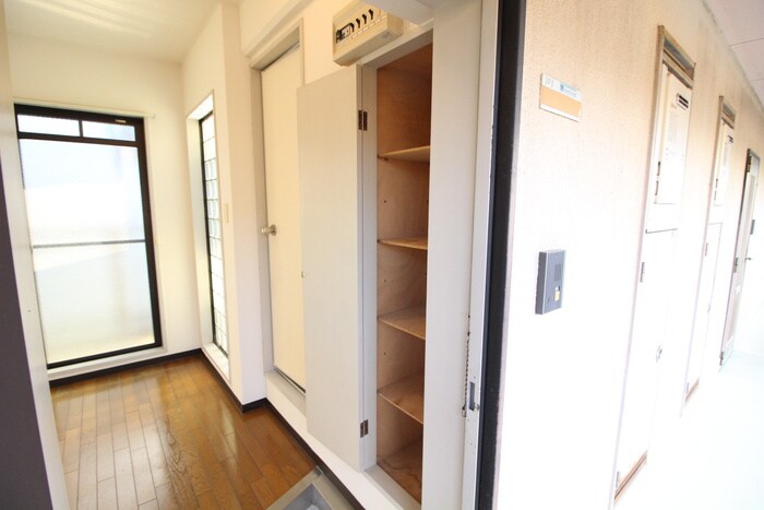 物件内観写真17　(靴箱)