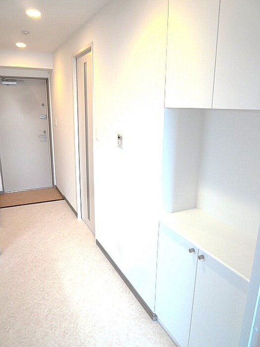 物件内観写真11　(廊下)