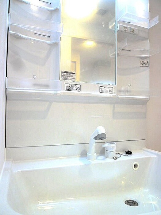 物件内観写真13　(洗面)