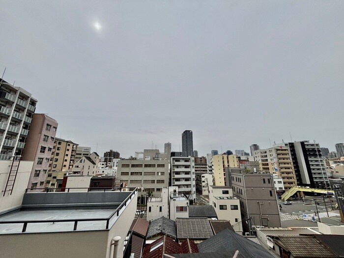 物件内観写真22　(室内からの展望)