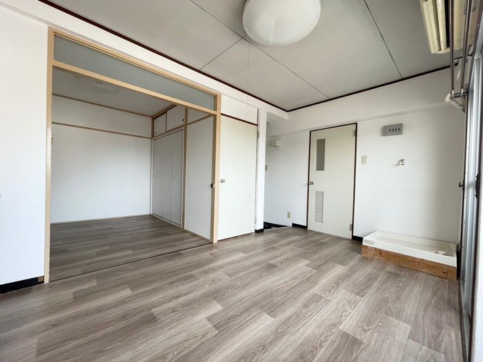 物件内観写真8　(居室)
