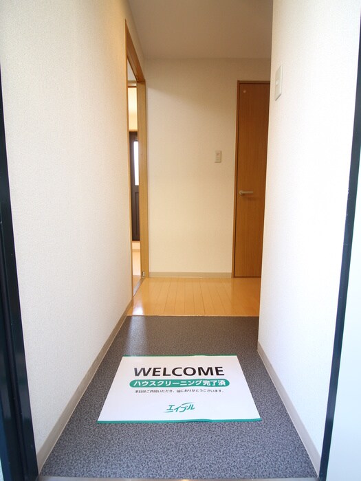 物件内観写真22　(玄関)