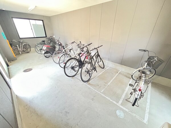 駐輪場