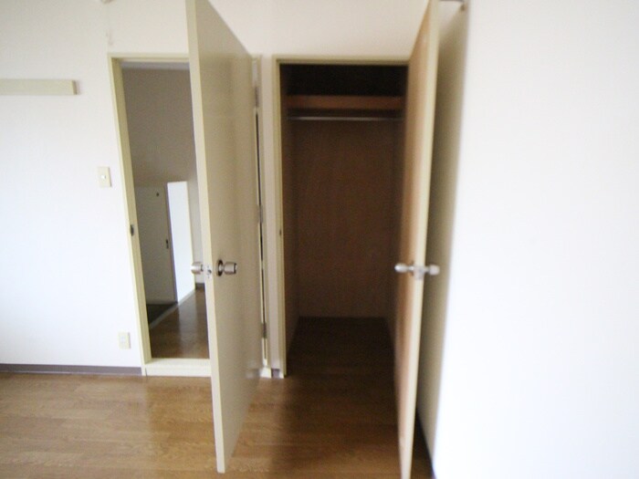物件内観写真16　(収納)