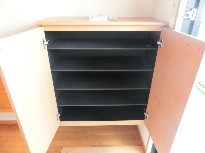 物件内観写真8　(靴箱)