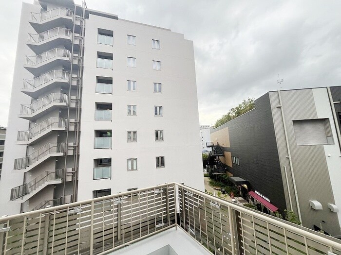 物件内観写真18　(室内からの展望)