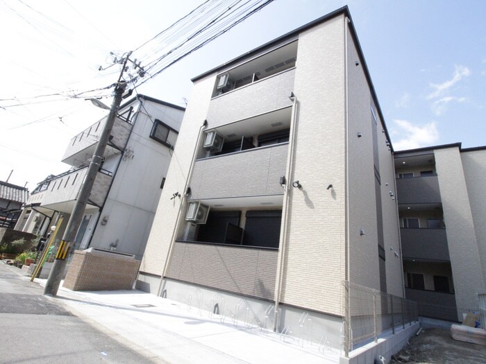 物件外観写真1　(外観写真)