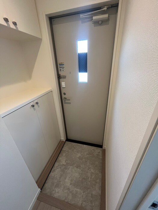 物件内観写真17　(玄関)