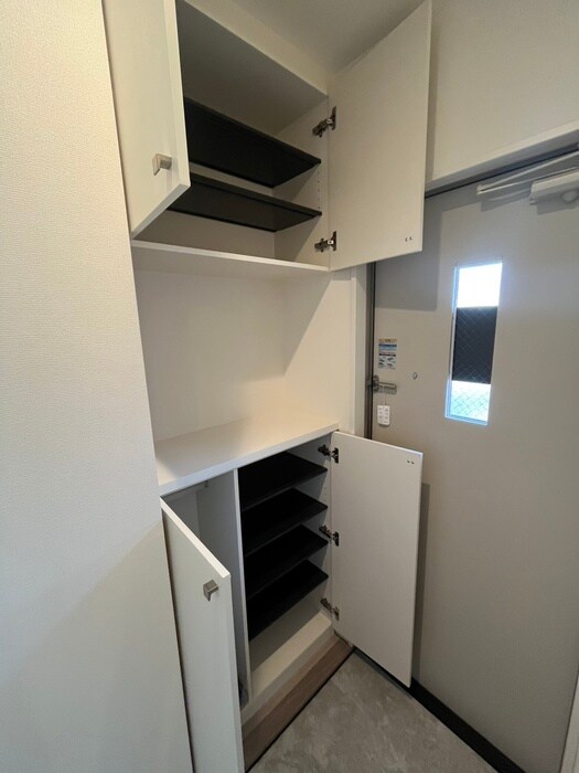 物件内観写真18　(収納)