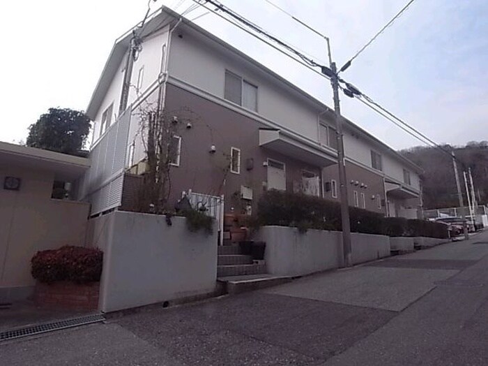 山芦屋町テラスハウスの物件外観写真