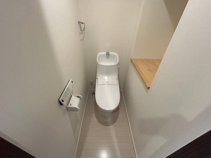 物件内観写真12　(トイレ)