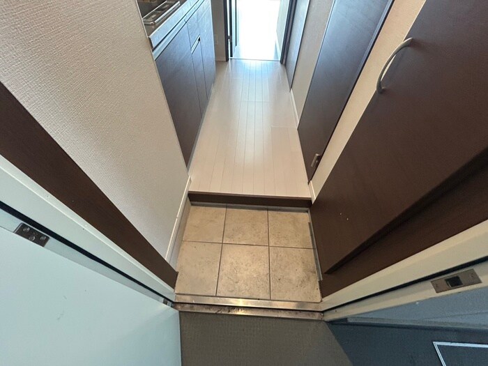 物件内観写真17　(玄関)