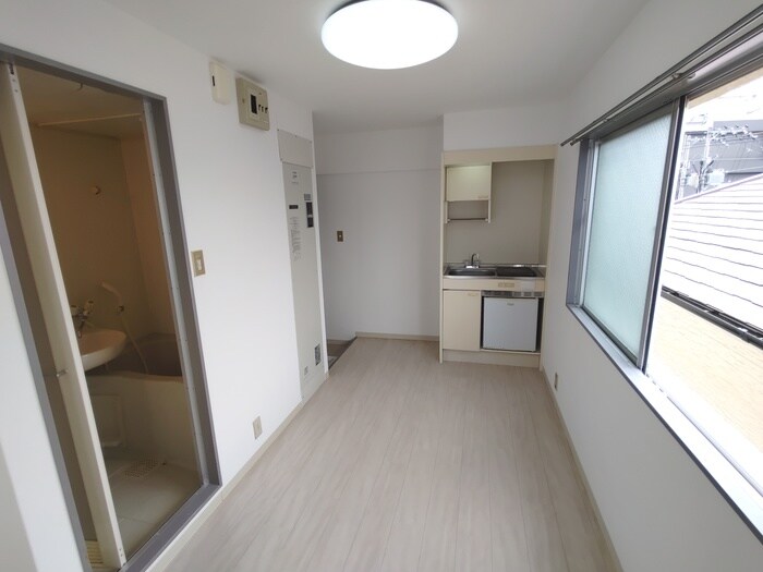 物件内観写真11　(居室)