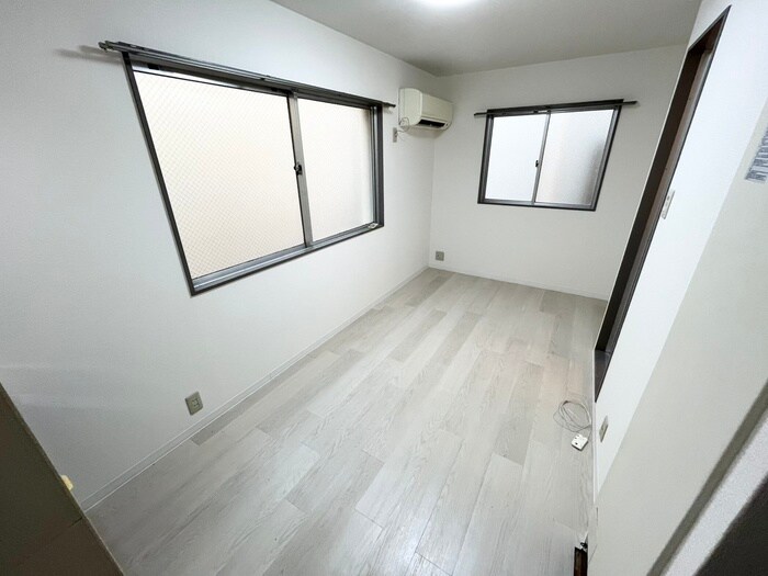物件内観写真11　(居室)