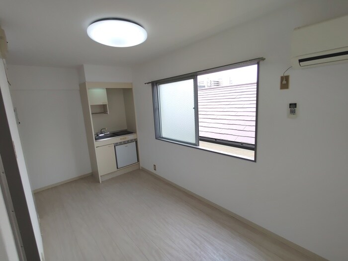 物件内観写真12　(居室)