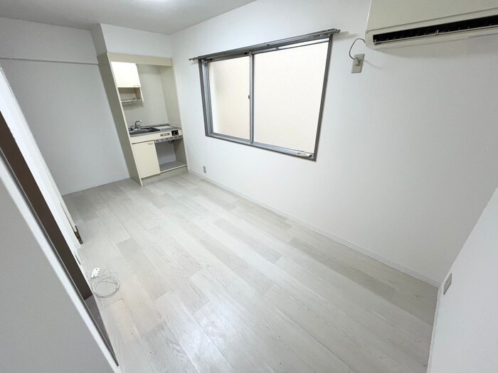 物件内観写真14　(居室)