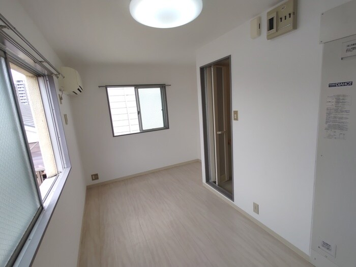 物件内観写真21　(居室)