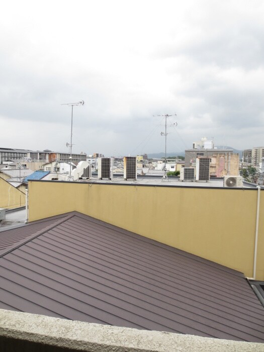 物件内観写真16　(室内からの展望)