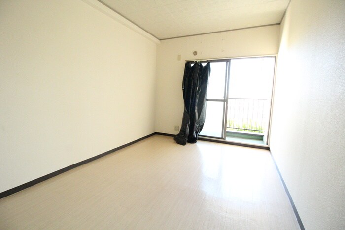 物件内観写真13　(居室)