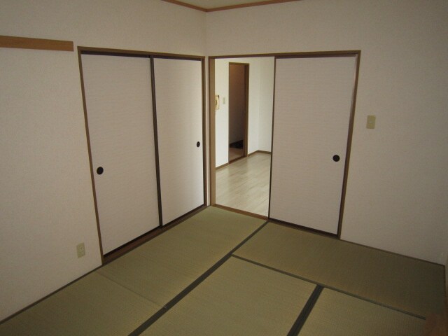 物件内観写真13　(居室)