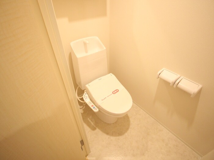 物件内観写真8　(トイレ)