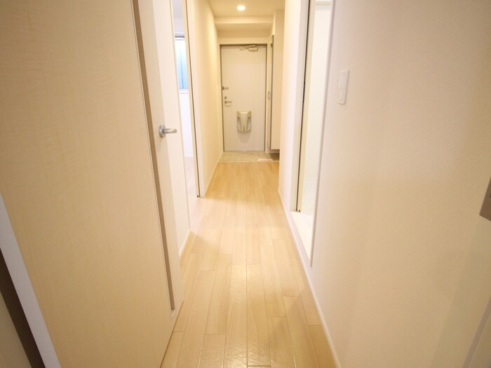 物件内観写真13　(廊下)
