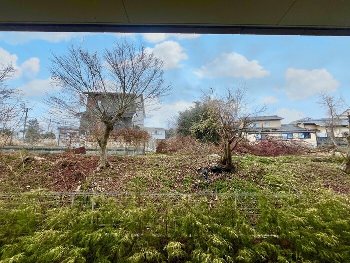 物件内観写真22　(室内からの展望)