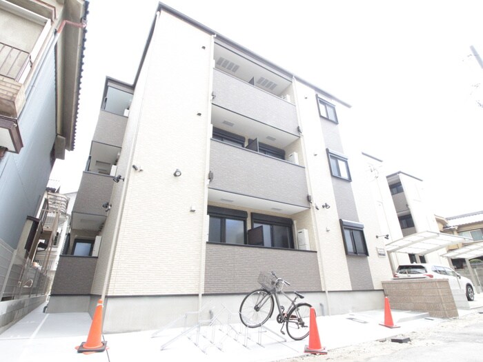 物件外観写真2　(外観写真)