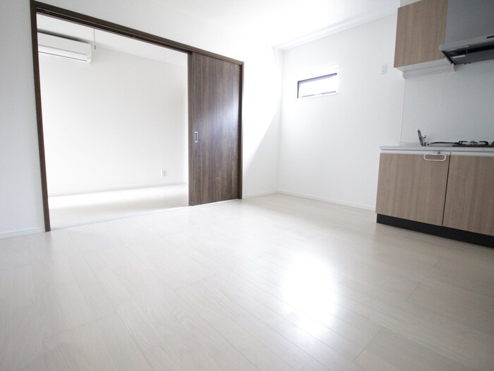 物件内観写真10　(居室)