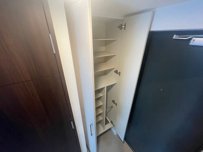 物件内観写真18　(靴箱)