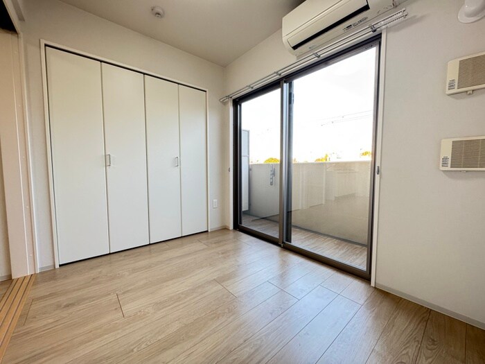 物件内観写真8　(居室)