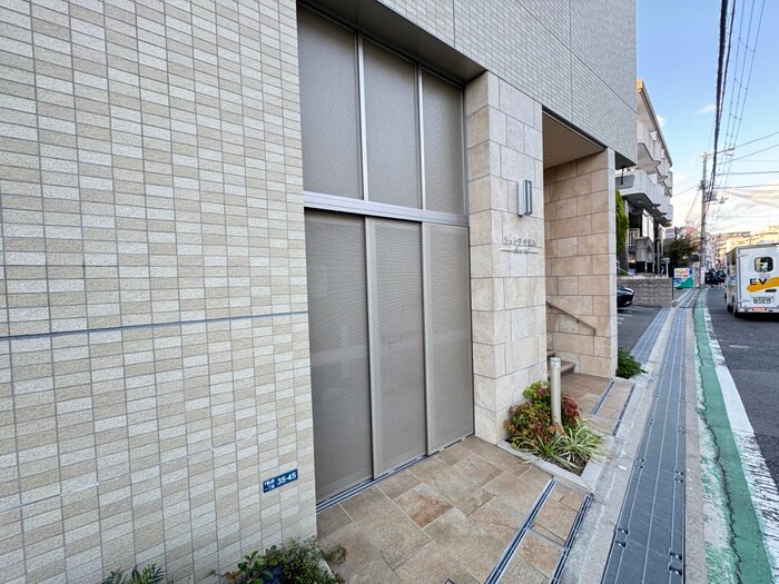 物件外観写真4　(建物設備)