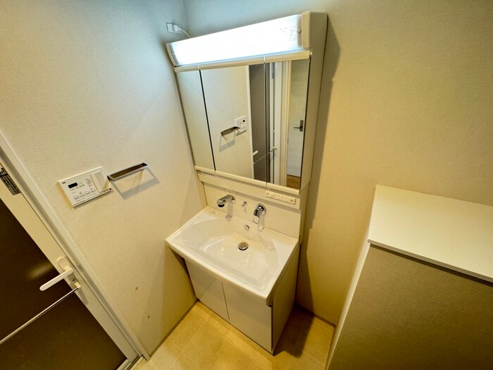 物件内観写真13　(洗面)