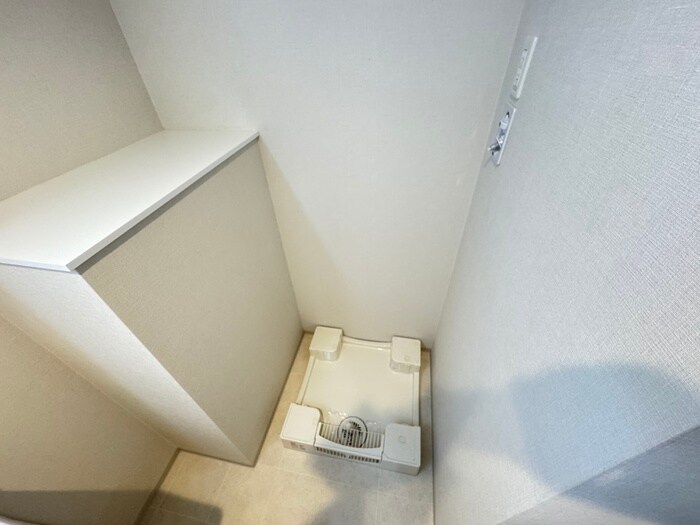 物件内観写真14　(洗濯機置場)