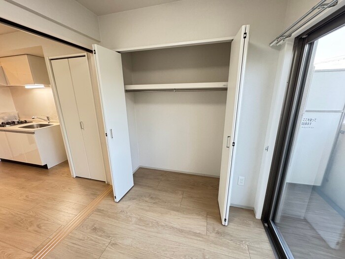 物件内観写真16　(収納)