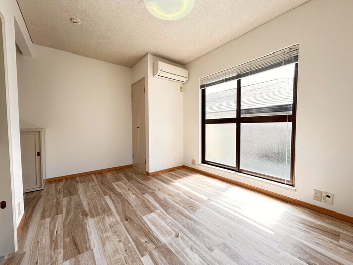 物件内観写真7　(居室)