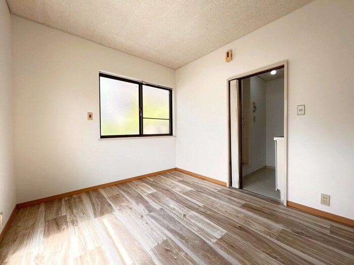 物件内観写真8　(居室)