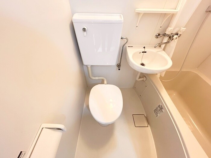 物件内観写真11　(トイレ)