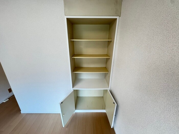 物件内観写真13　(収納)