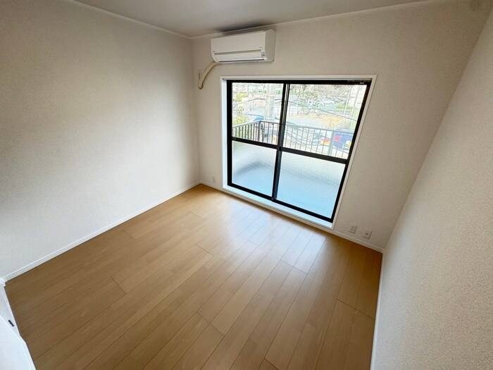 物件内観写真21　(居室)