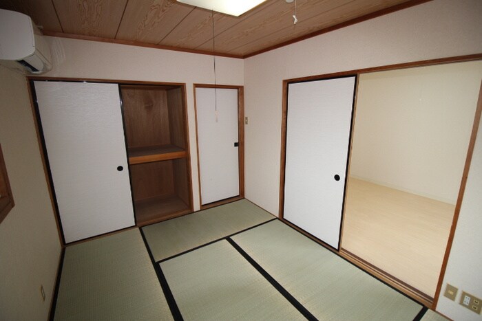 物件内観写真7　(居室)